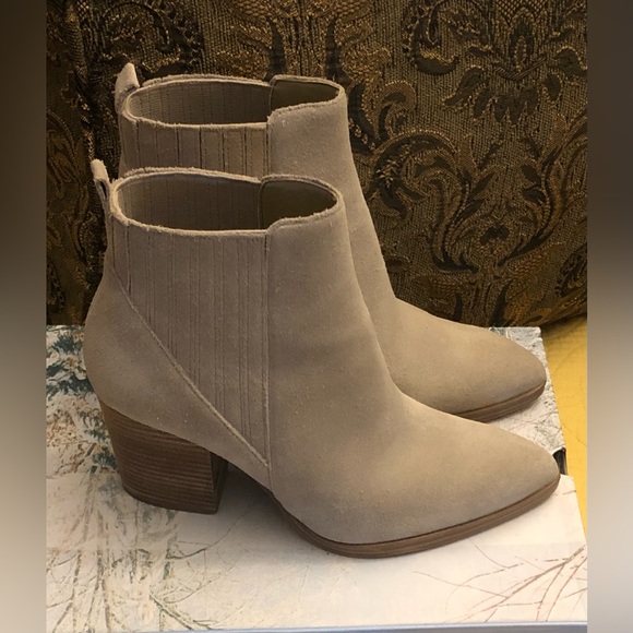 Marc Fisher Womens Maree Suede Stretch Ankle Boots 7.5 - Picture 3 of 5